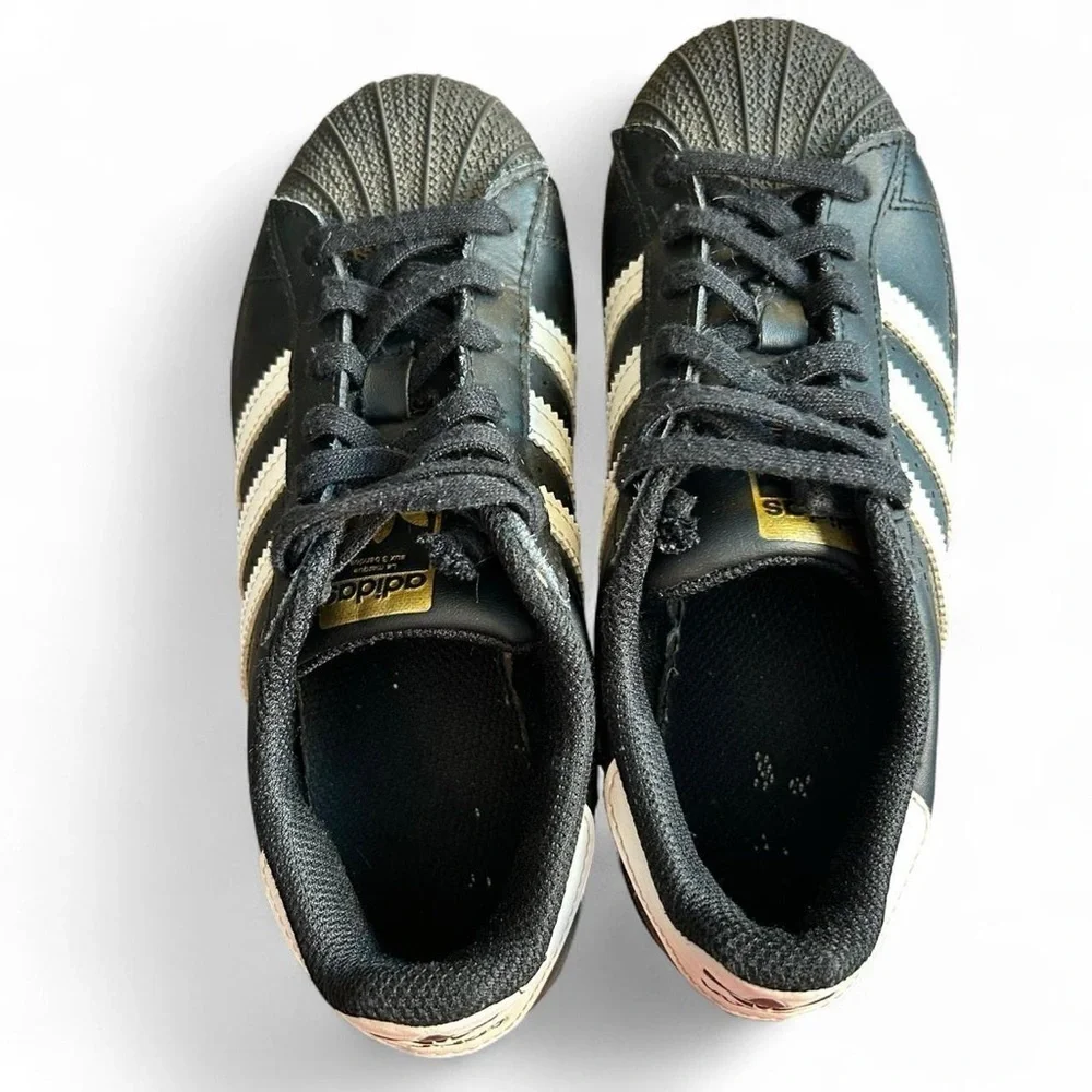 Adidas Originals Superstar Boys Sneakers – Size 2